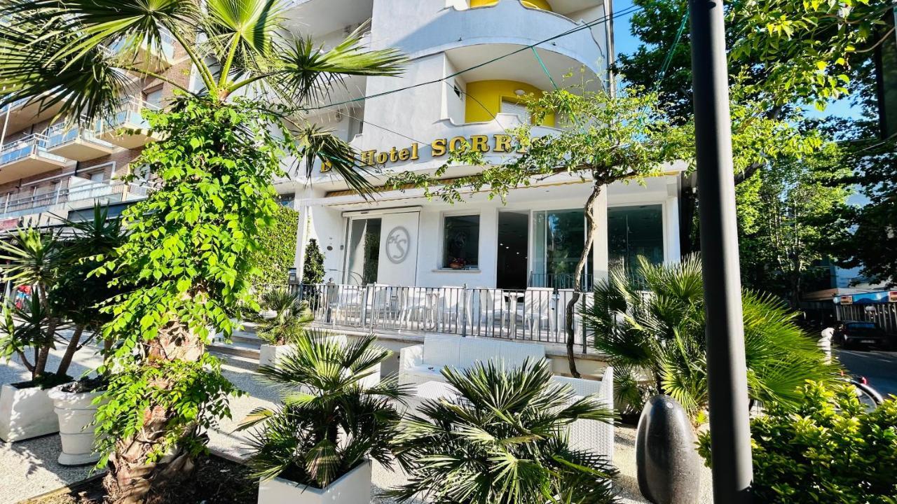 Hotel Sorriso Каттолика Экстерьер фото