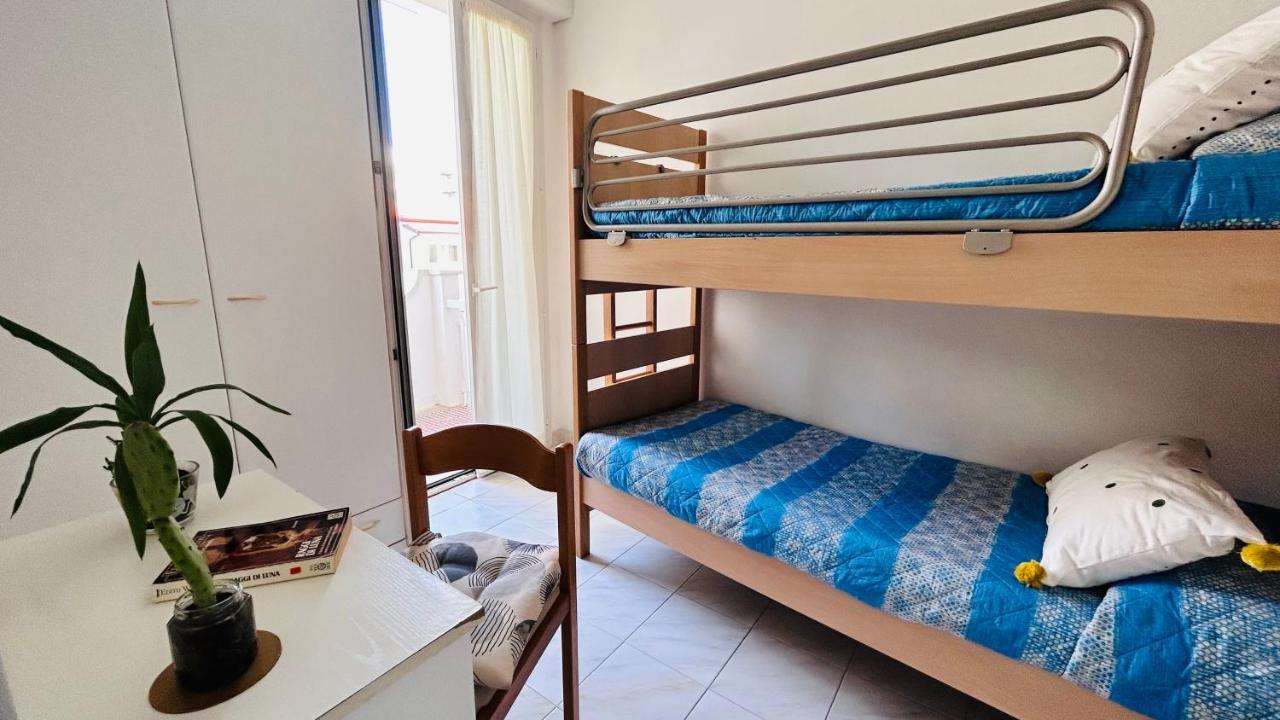 Hotel Sorriso Каттолика Экстерьер фото