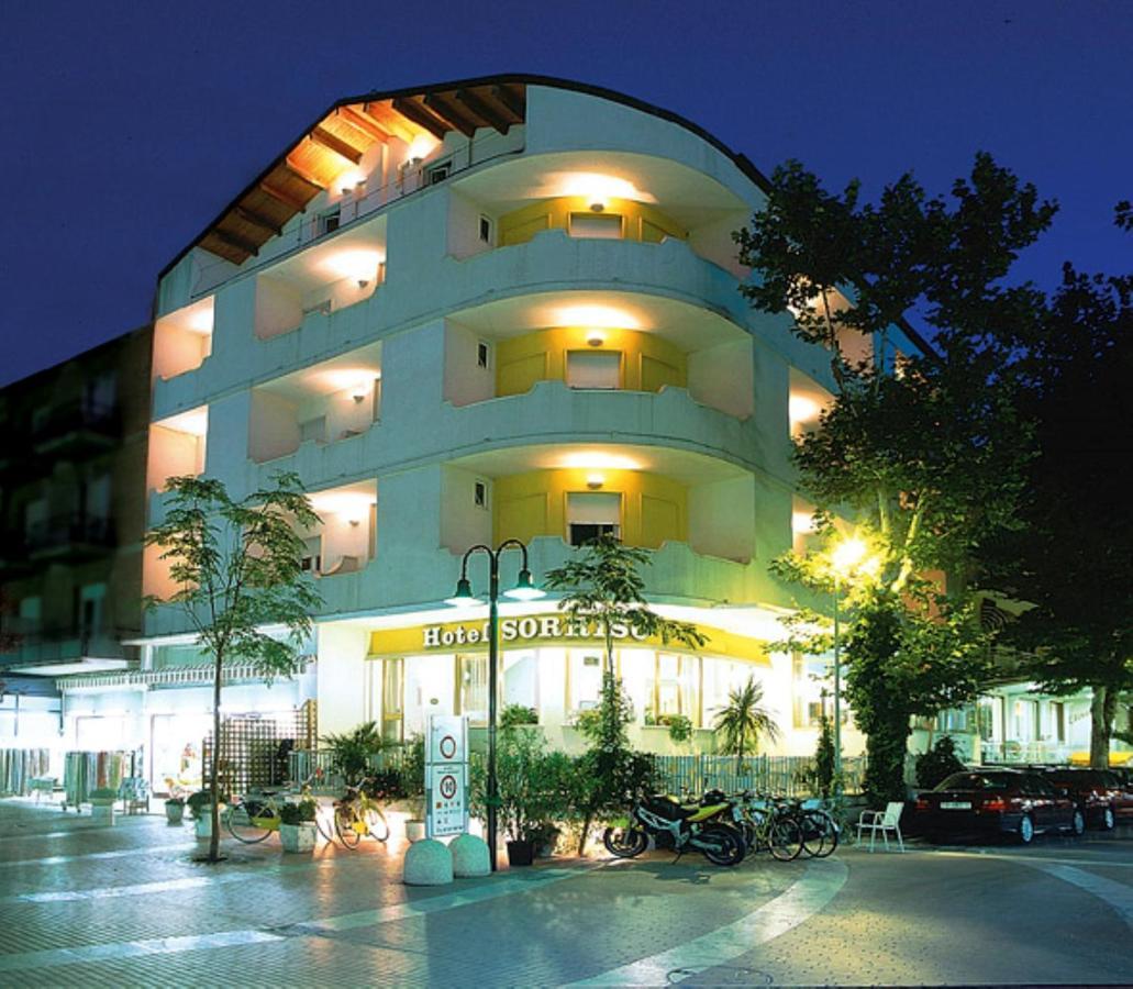 Hotel Sorriso Каттолика Экстерьер фото