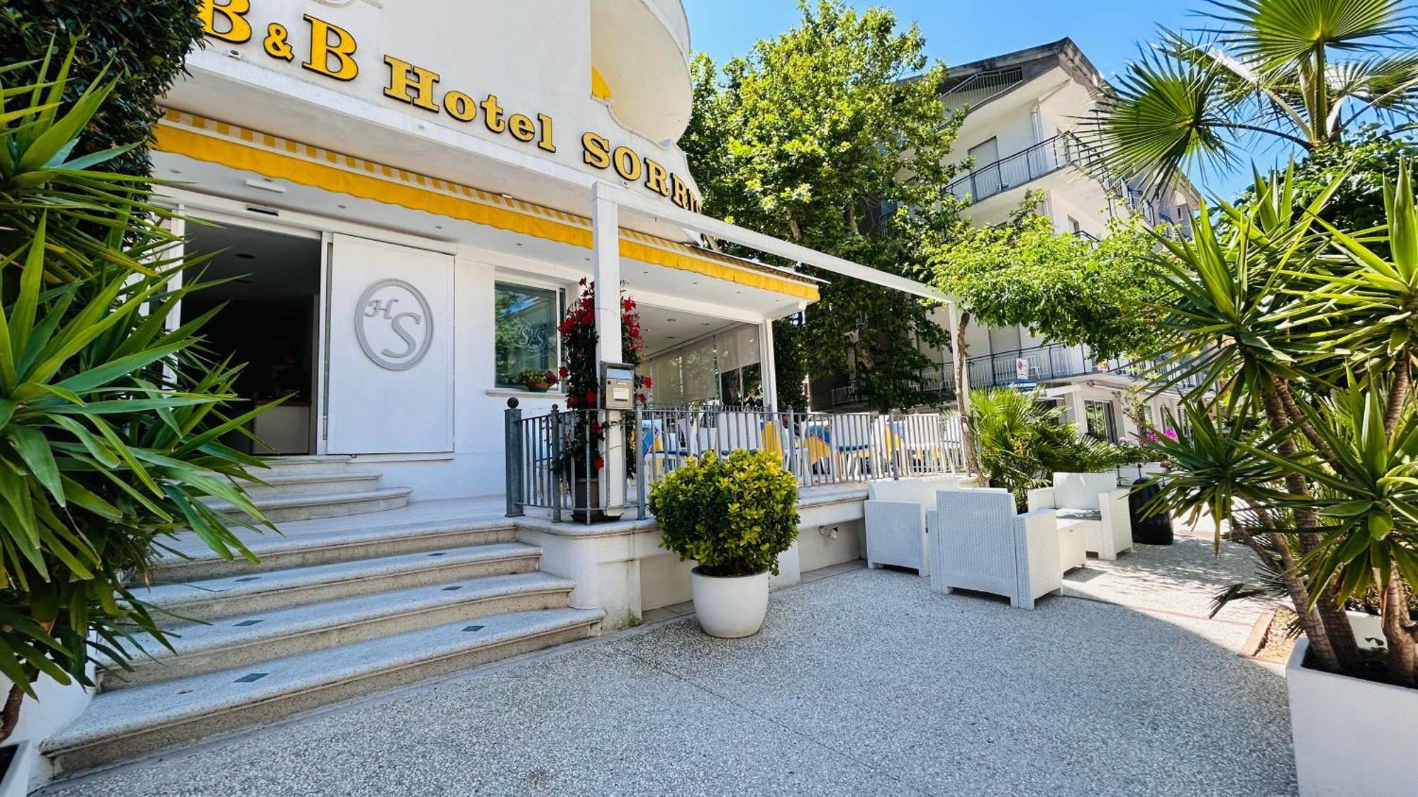 Hotel Sorriso Каттолика Экстерьер фото